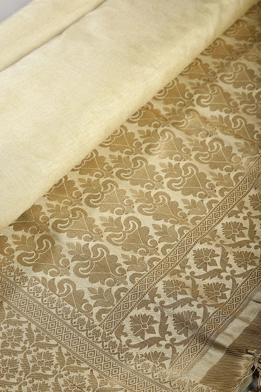 Beige Color Woven Silk Saree - Image 4