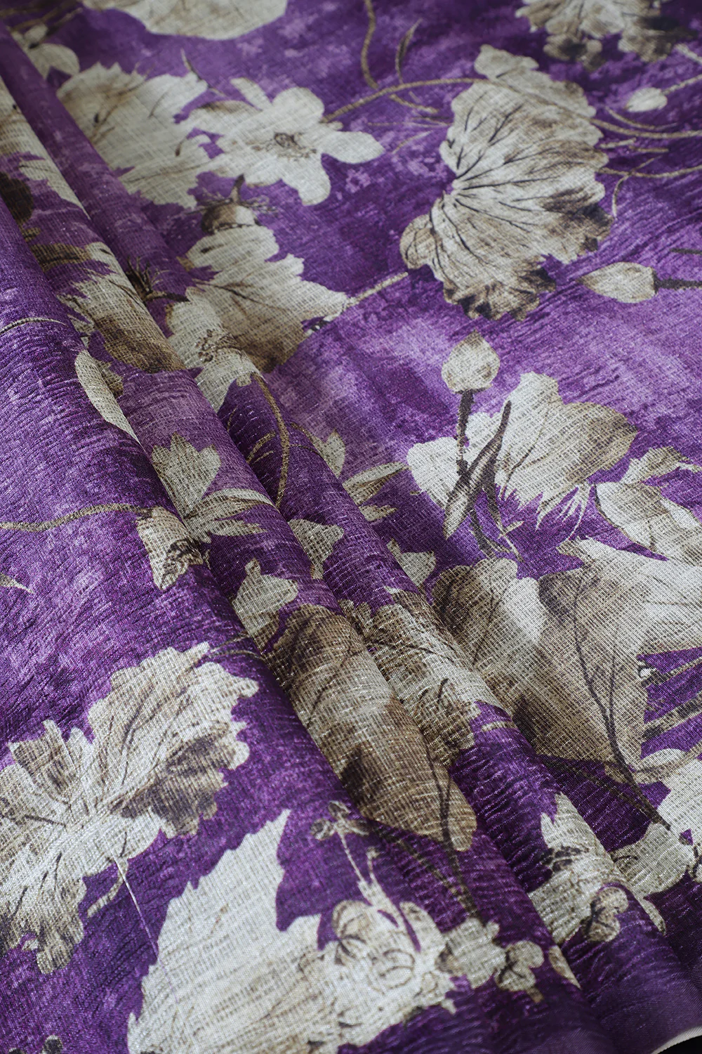 Purple Tussar Silk Floral Printed Saree - Image 3