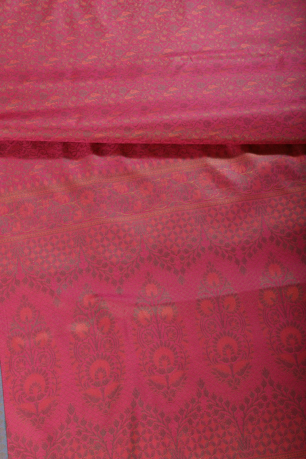 Rani Color Cotton Silk Resham & Zari Woven Saree - Image 4
