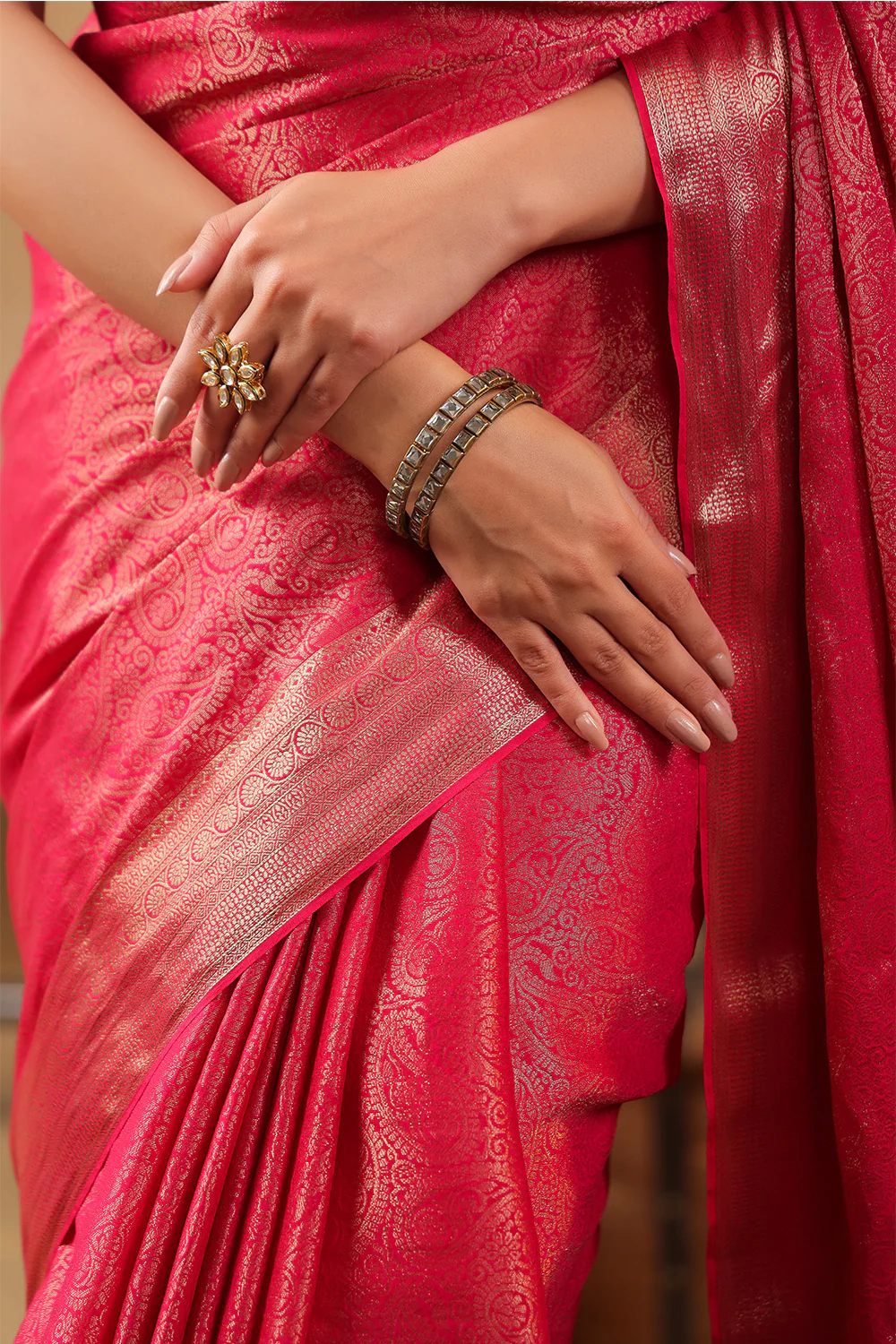 Rani Color Zari Woven Soft Silk Saree - Image 10