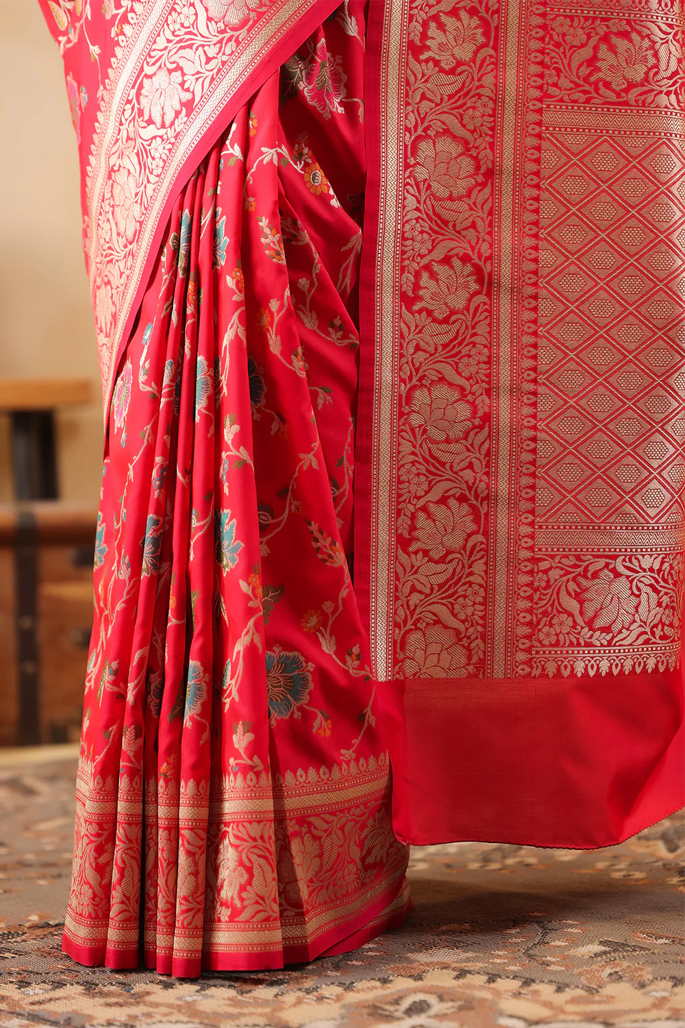Rani Silk Banarasi Woven Saree - Image 5