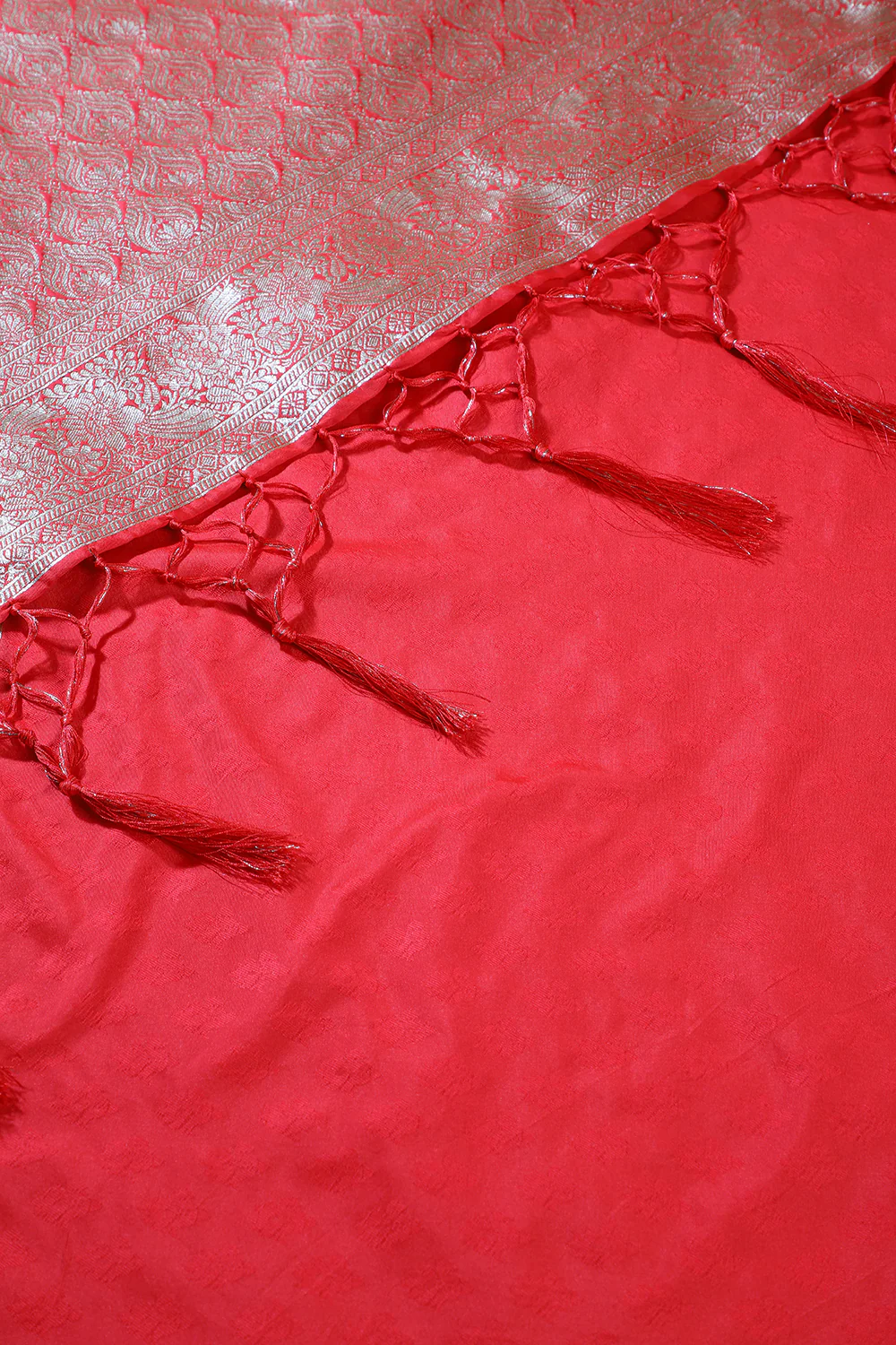 Red Blue Silk Zari Buta Woven Saree - Image 4
