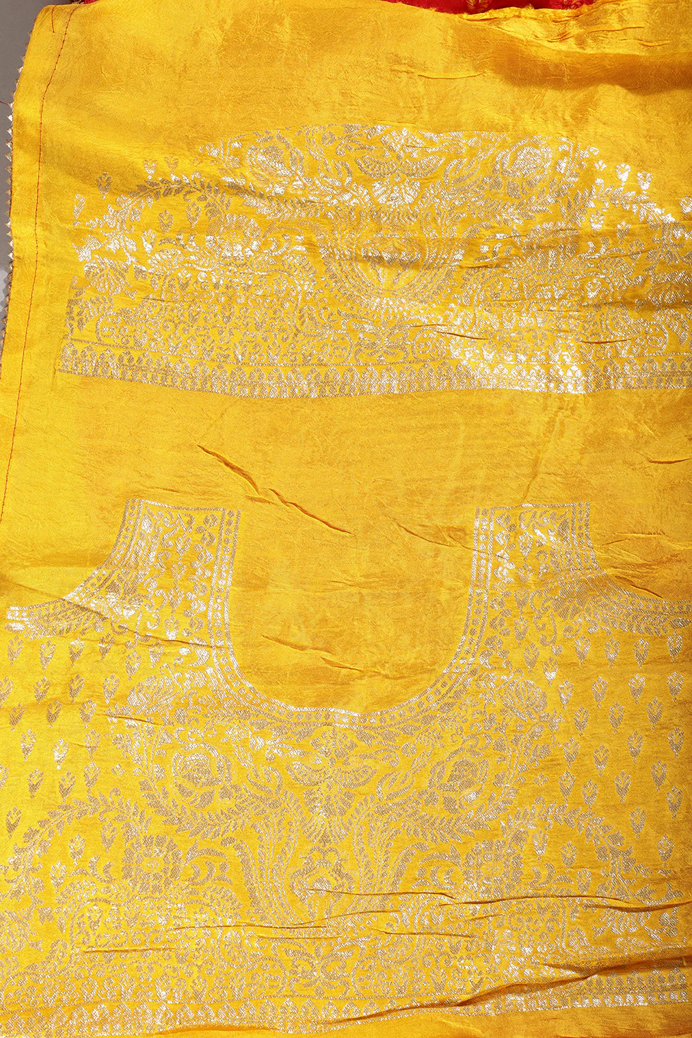 Red Color Bandhej Modal Silk Zari Woven Saree - Image 4