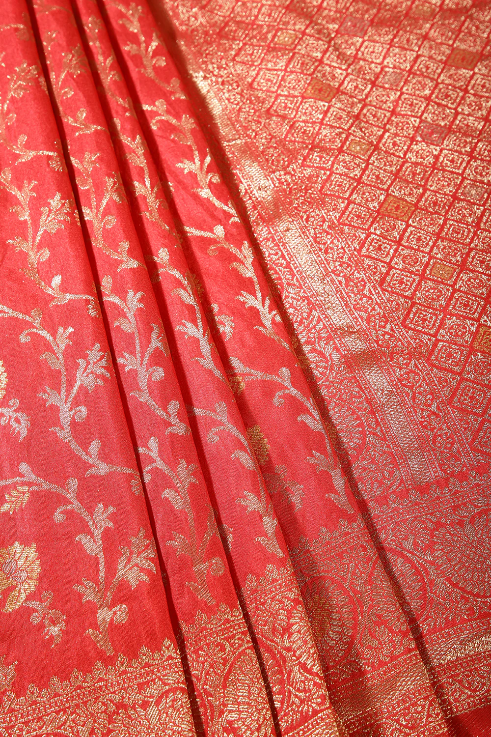 Red Color Zari Woven South Silk Saree - Image 2