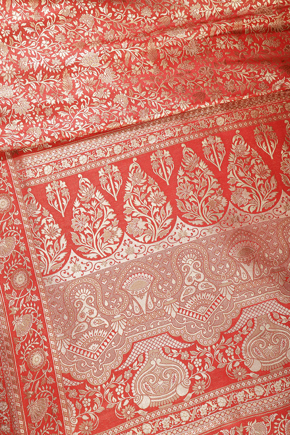Red Colour South Silk Heavy Woven Saree - Image 4