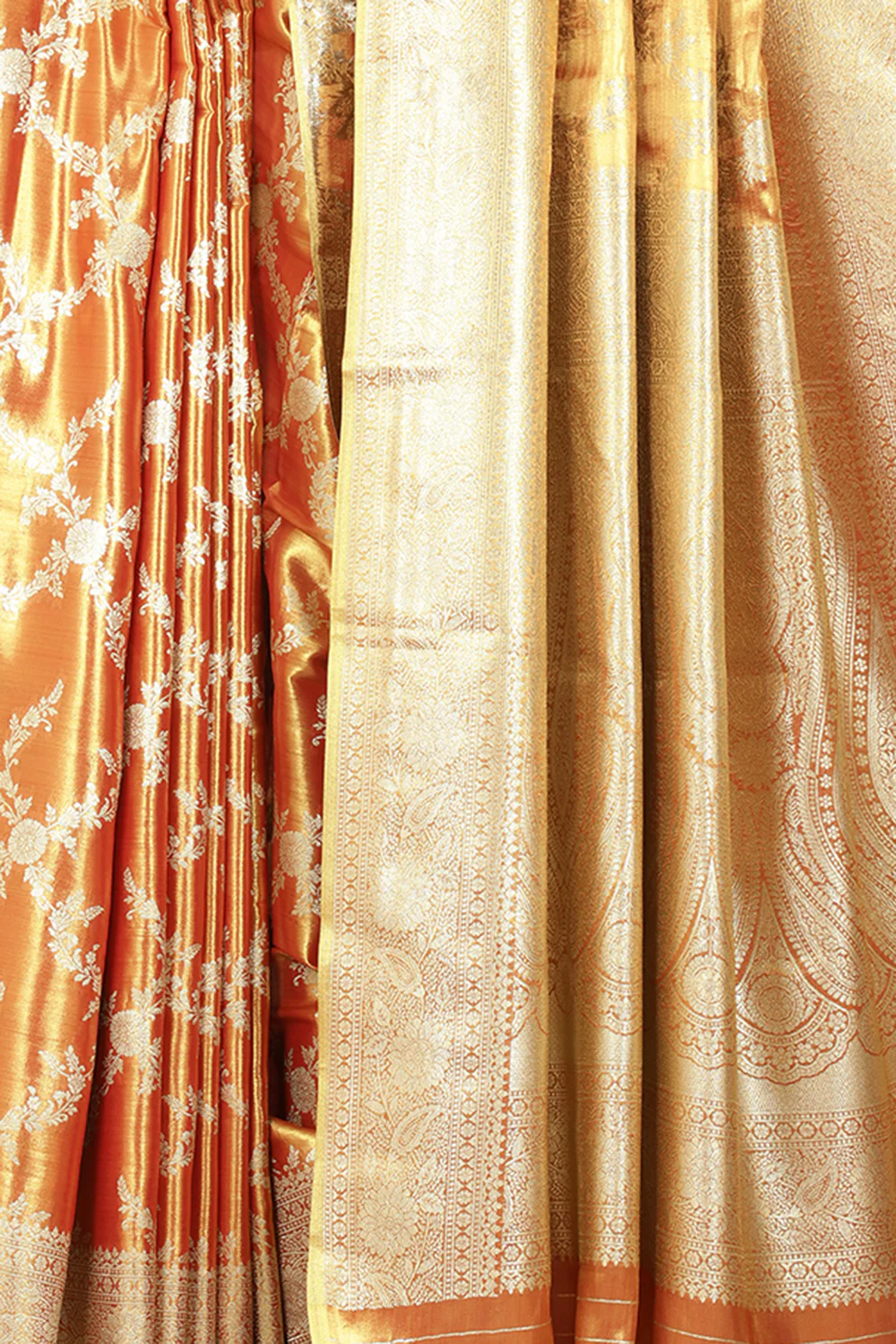 Red & Gold Dual Toned Silk Woven Banarsi Saree - Image 2