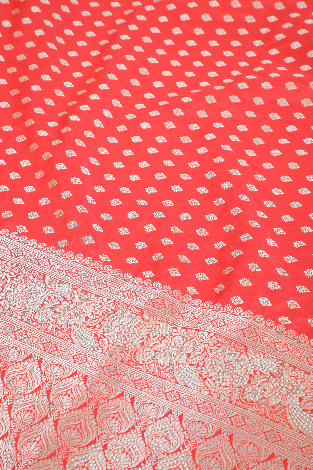 Red Silk Zari Woven And Swaroski Work Saree - Image 5