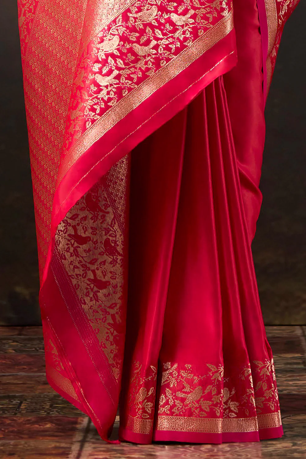 Red Woven Mulberry Silk Saree - Image 3