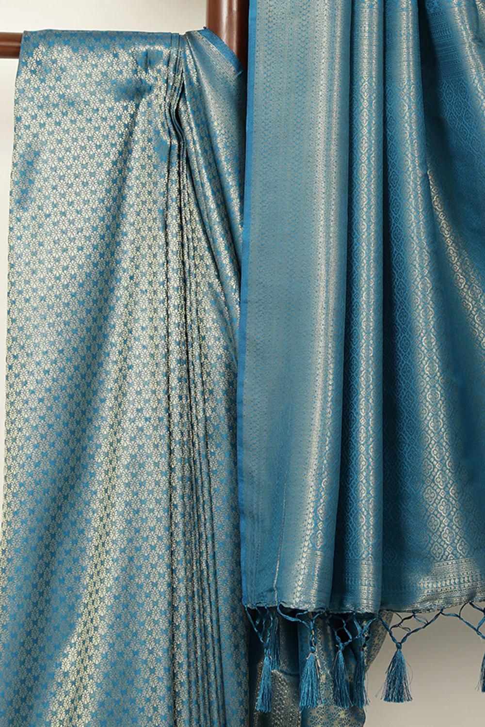 Royal Blue South Silk Zari Woven Saree - Image 2