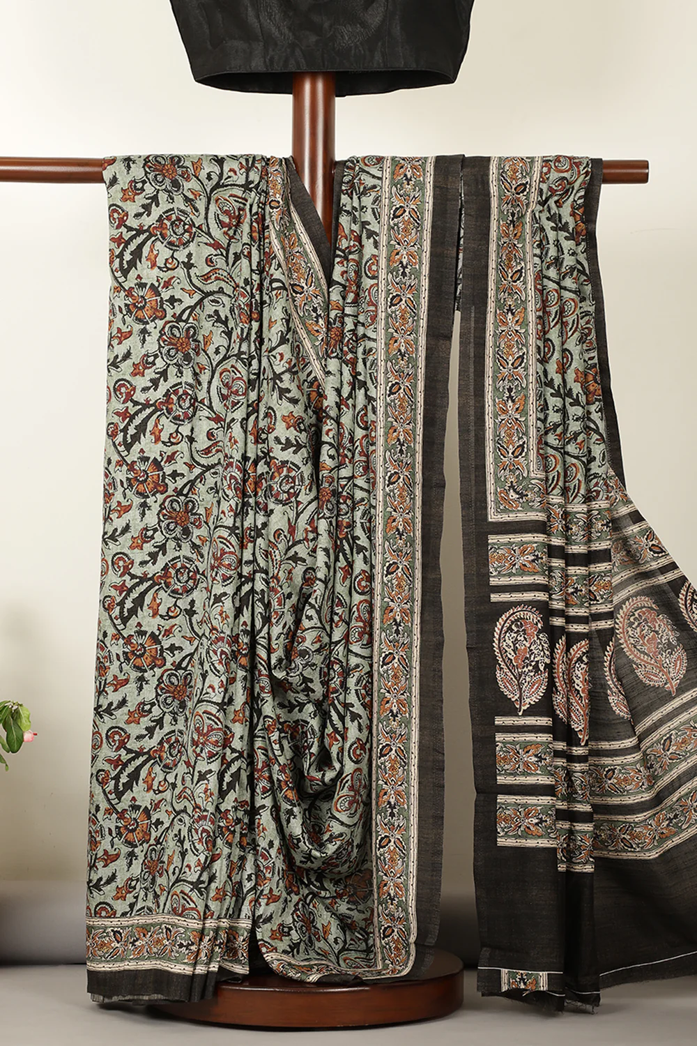 Sea Green Cotton Floral Printed Saree - Image 3