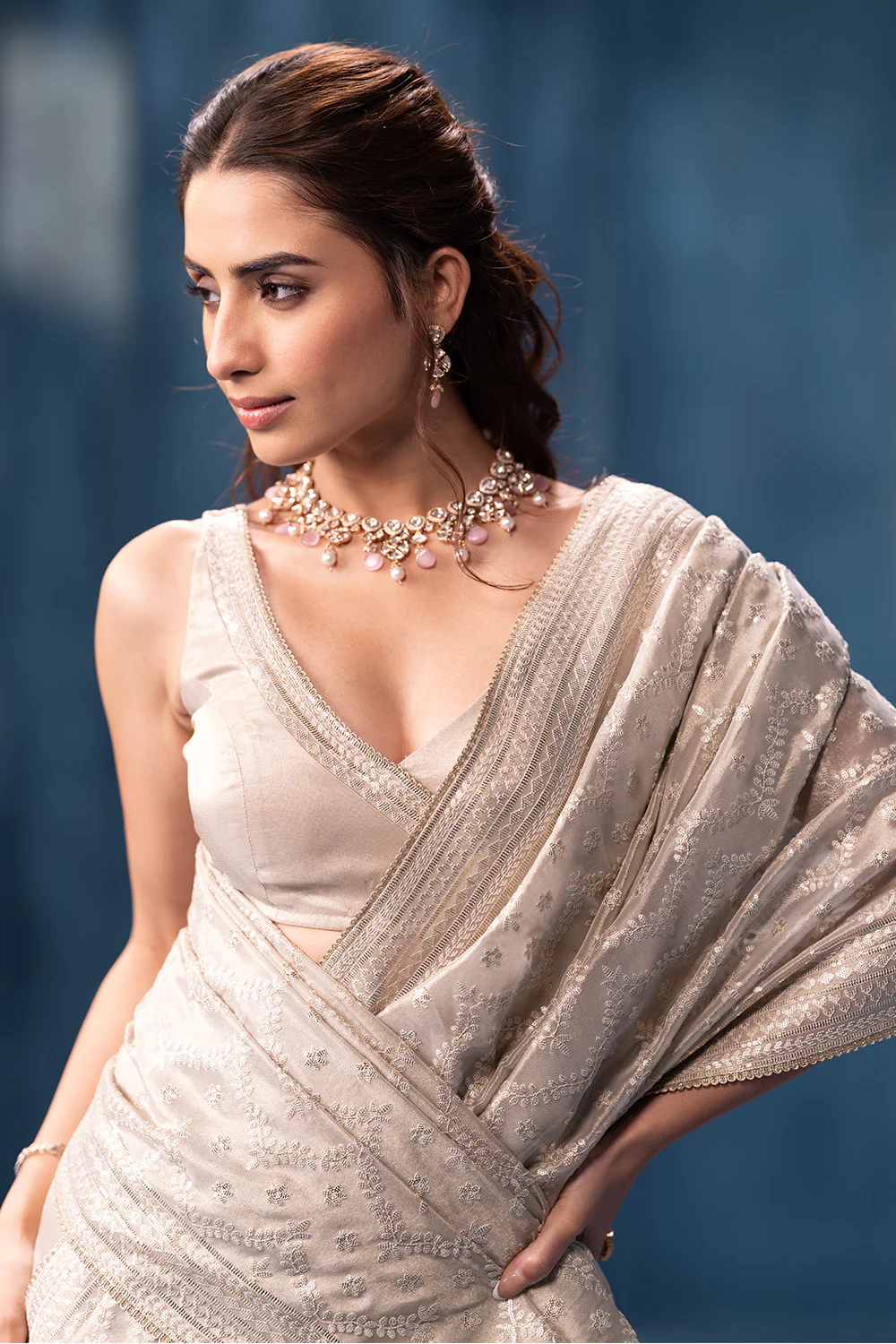 Silver Color Pure Metallic Tissue Resham & Sequins Embroidered Saree - Image 7
