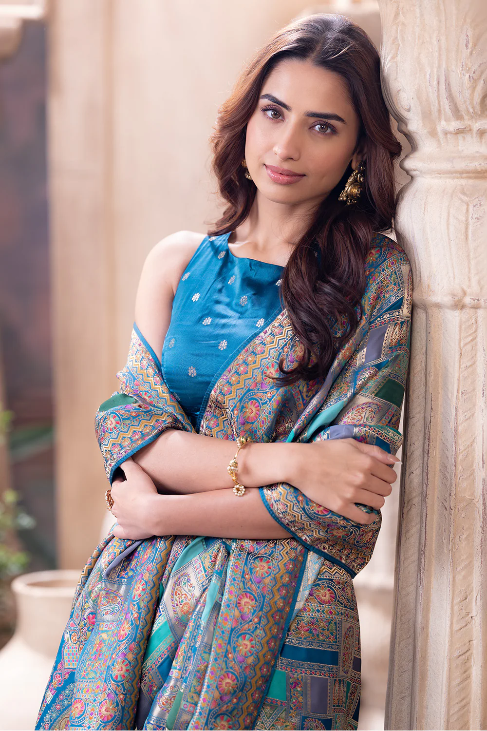 Teal Blue Position Print Woven Silk Saree - Image 3