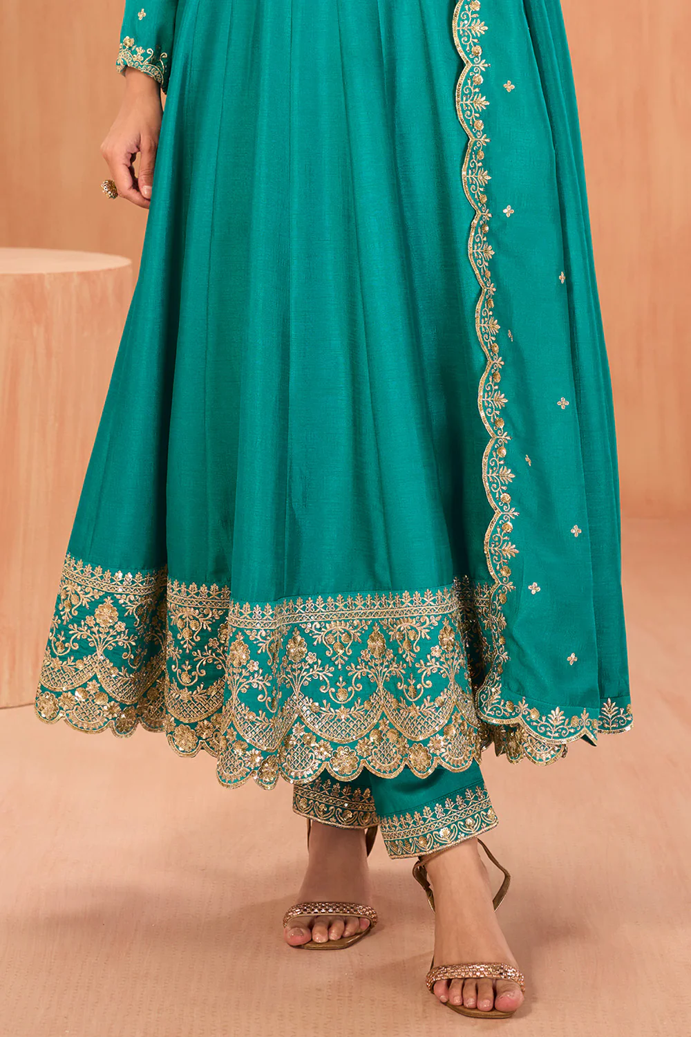 Teal Crepe Silk Zari and Sequins Embroidered Anarkali Suit - Image 3