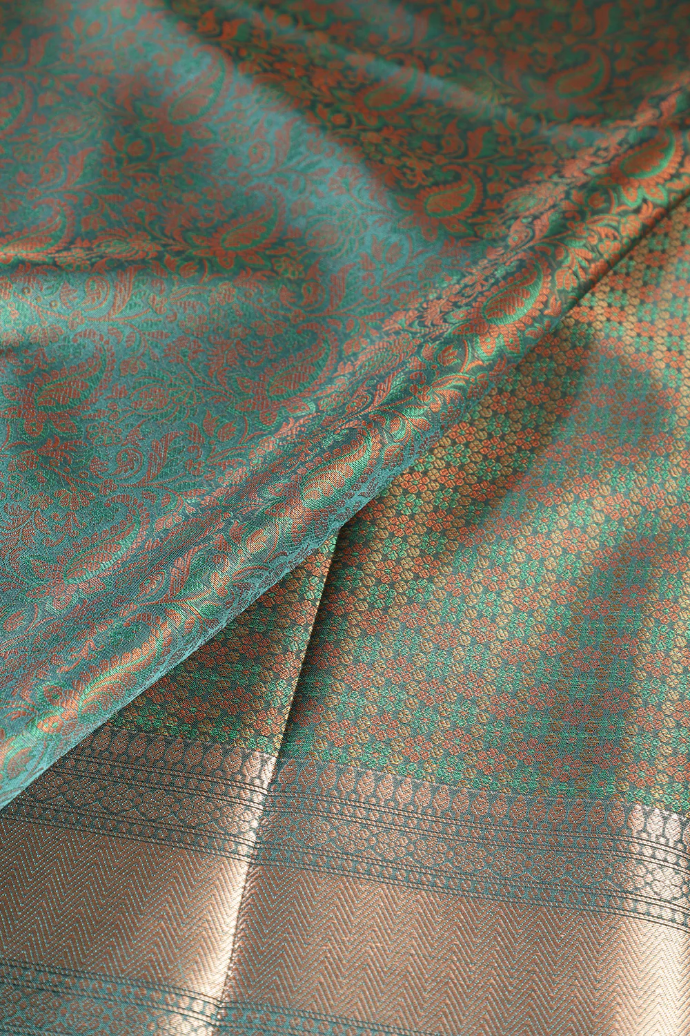 Teal Green Silk Floral and Paisley Resham & Zari Woven Saree - Image 4