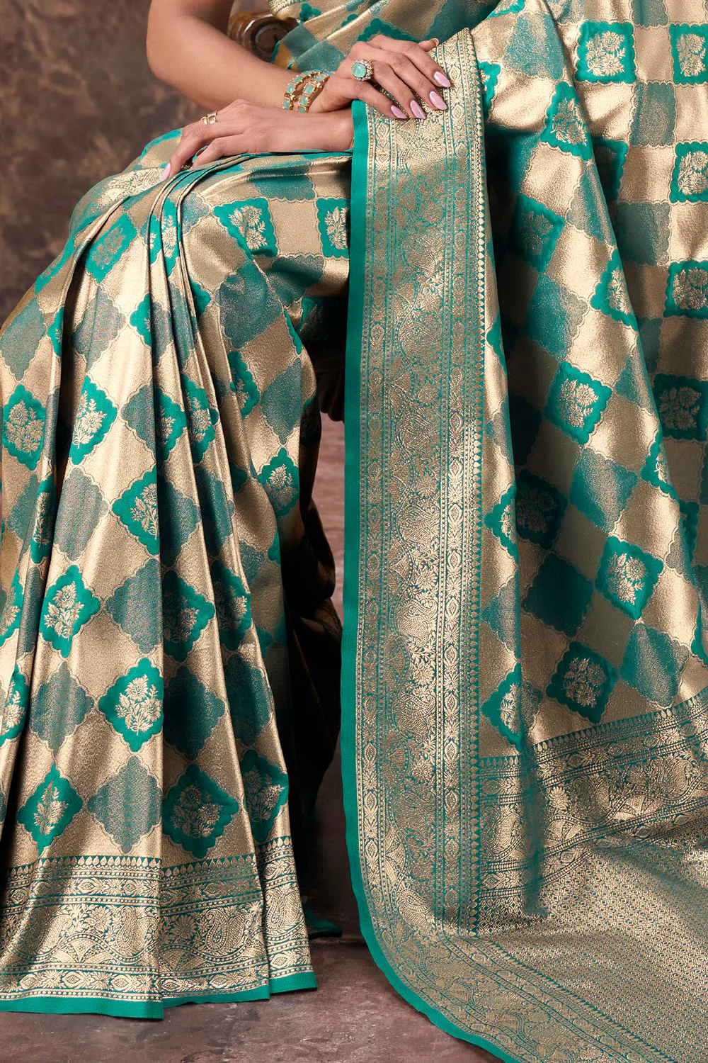 Teal & Green Silk Zari Woven Saree - Image 3
