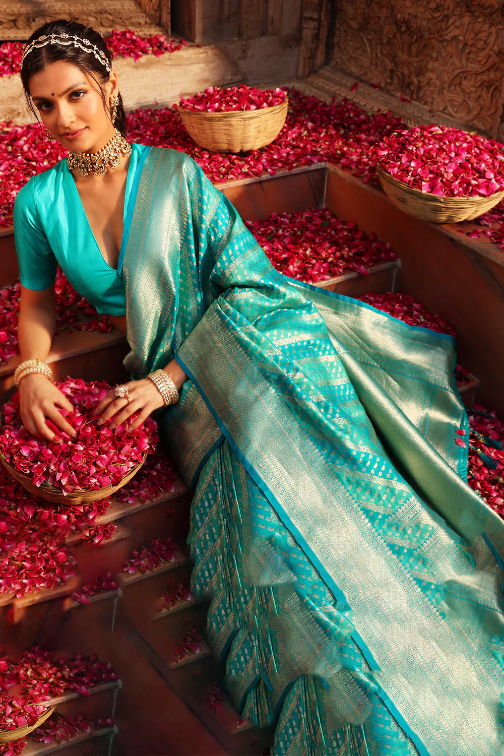 Turquoise Colour Silk Saree - Image 3