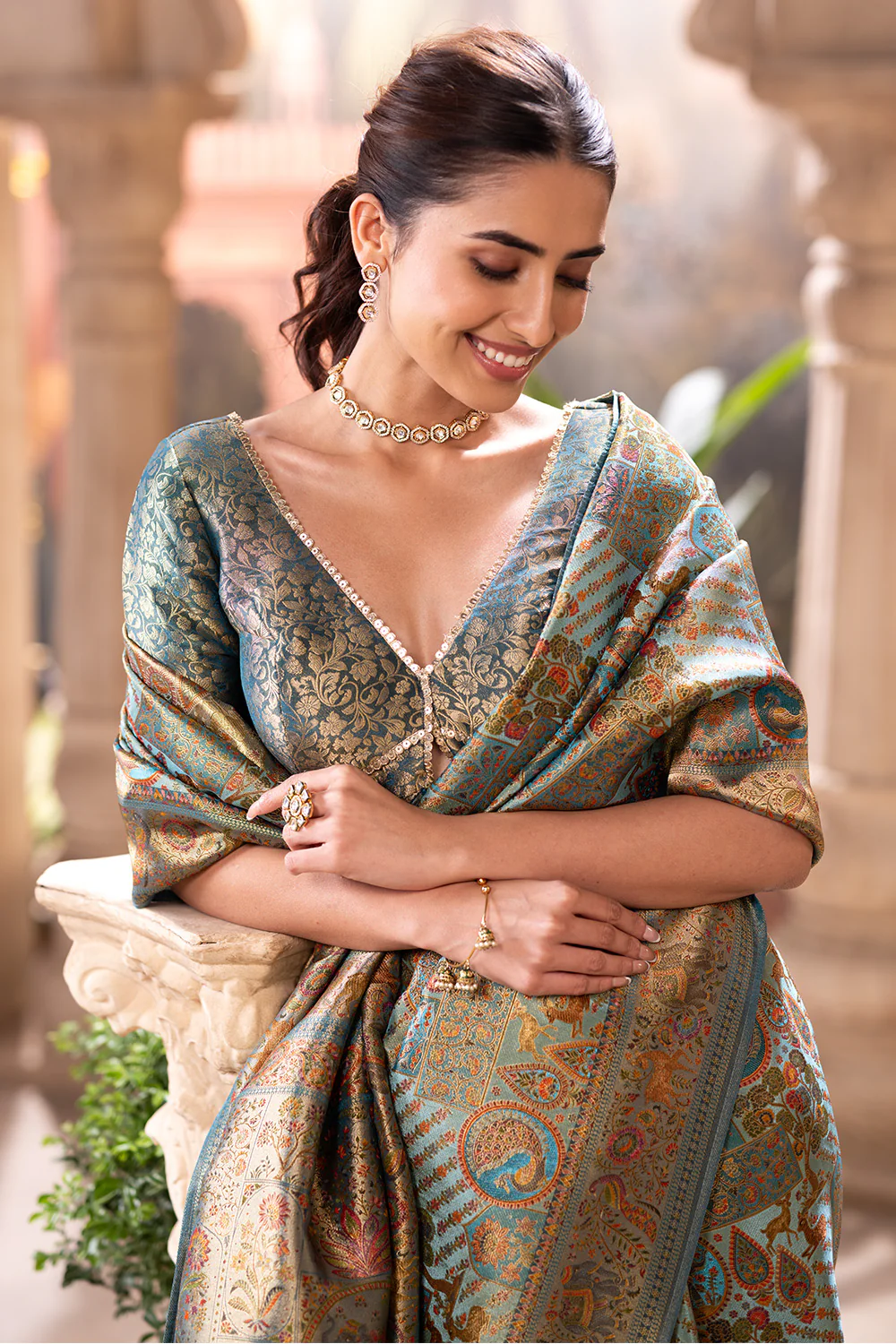 Turquoise Position Print Woven Silk Saree - Image 5