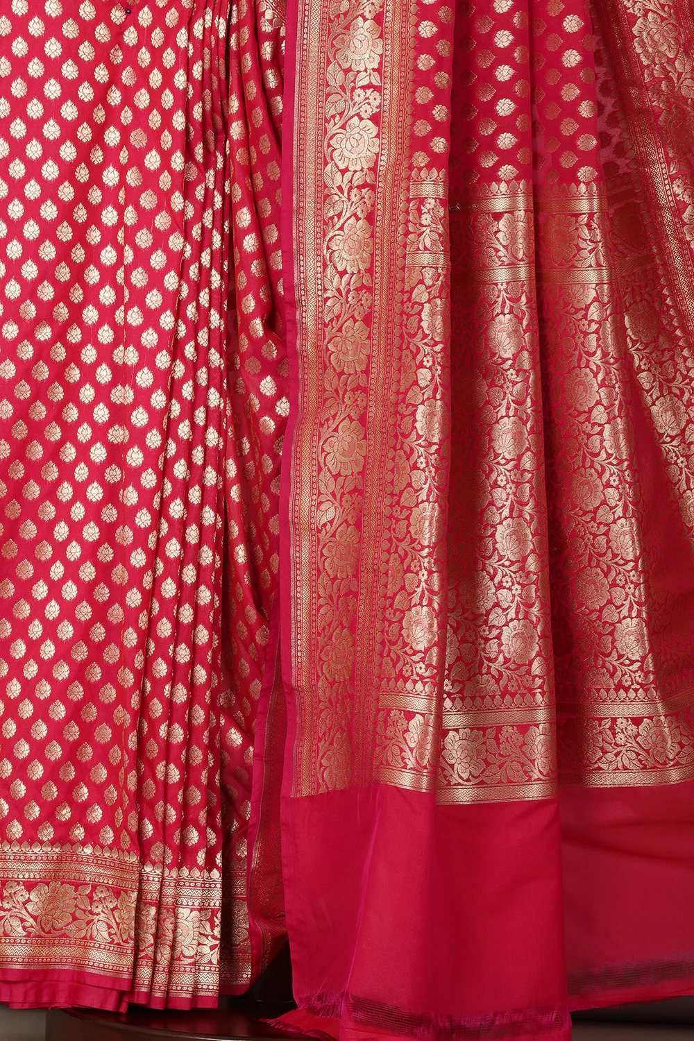 Valentin Red Banarasi SIlk Woven Saree - Image 3