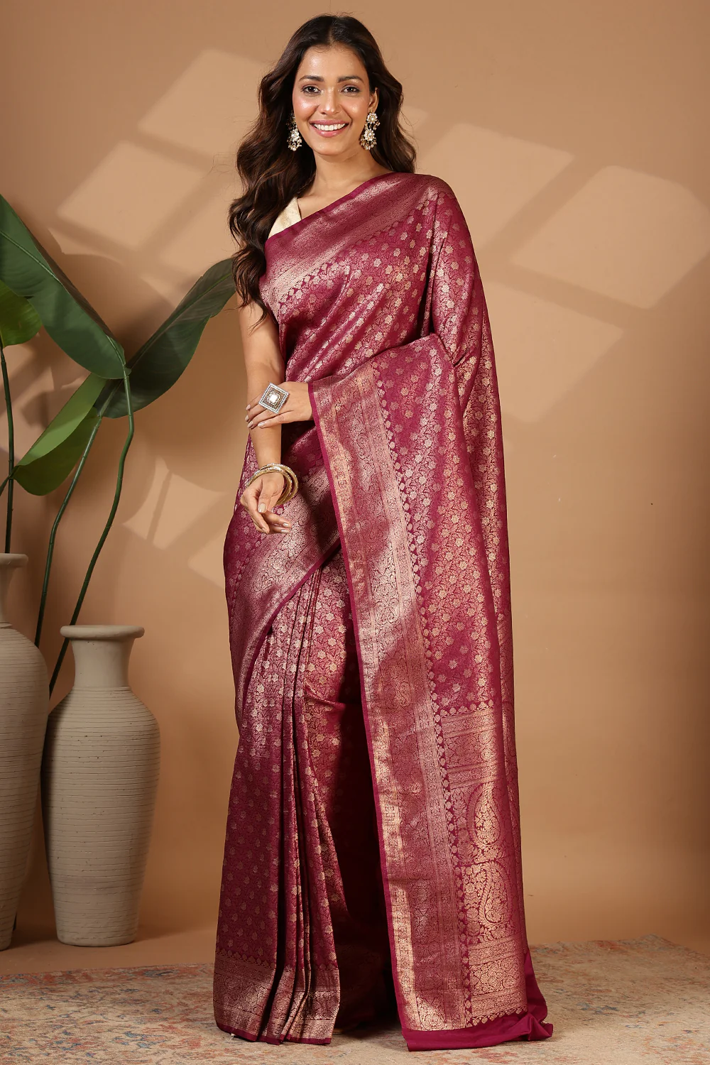 Wine Floral Zaal Woven Soft Silk Saree - Image 2