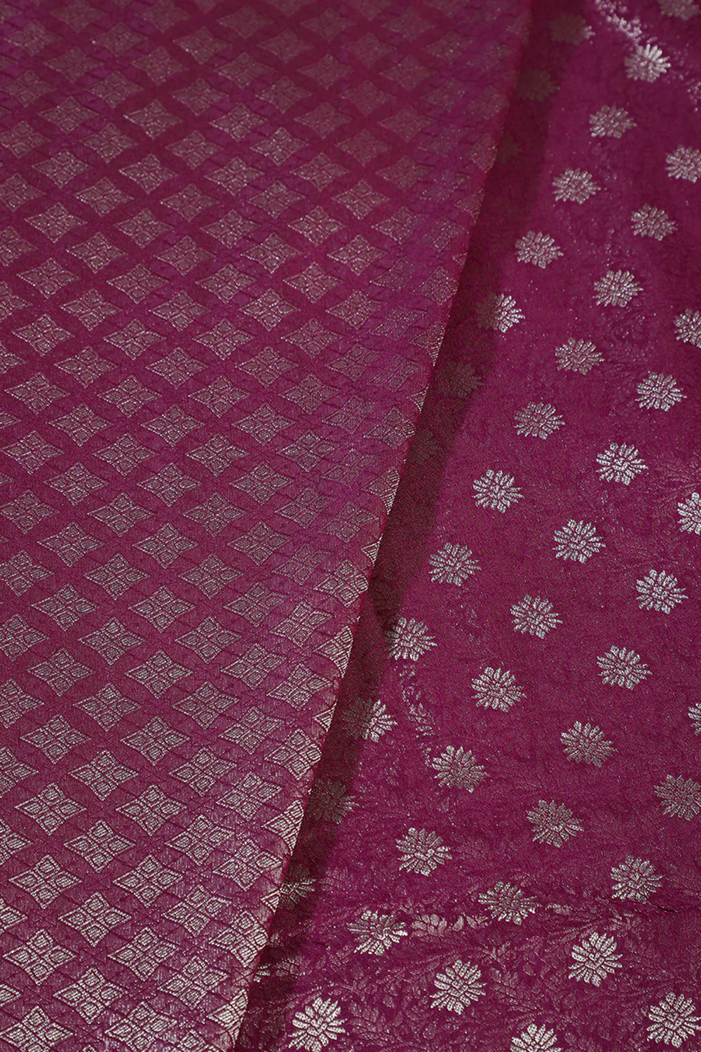 Wine Floral Zaal Woven Soft Silk Saree - Image 8