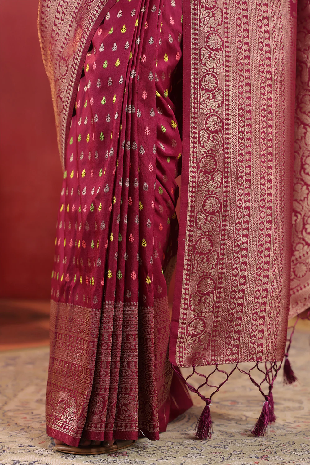 Wine Soft Silk Woven Saree - Image 12